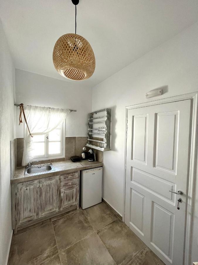 อโลนิสตรา เอีย เฮาส์ Apartment Foinikia  ภายนอก รูปภาพ